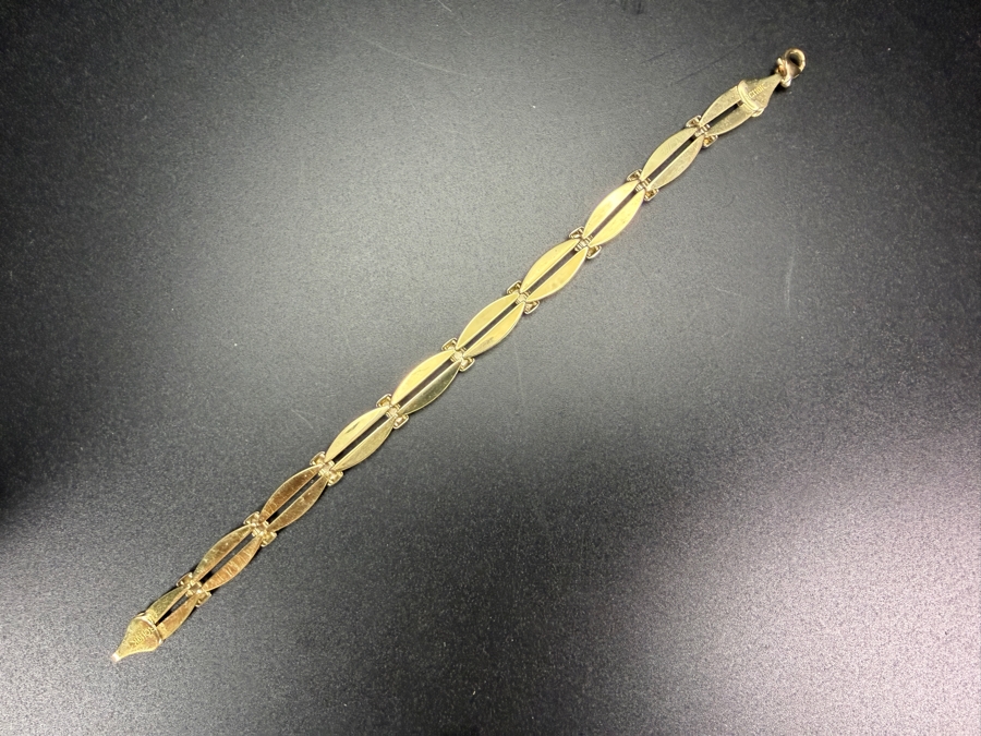 Just Added - Vintage Two Tone 10K Yellow Gold Panel Link Bracelet Textured White Gold Accents Lobster Clasp 7'L Total Weight 6.3g [Photo 3]
