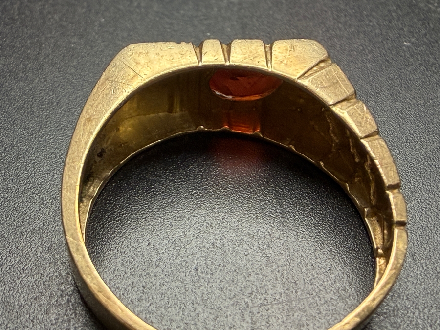 Just Added - Vintage Mens 10K Yellow Gold Nugget Ring Oval Cut Red Garnet Single Accent Diamond Size 10.5 Total Weight 3.8g [Photo 8]