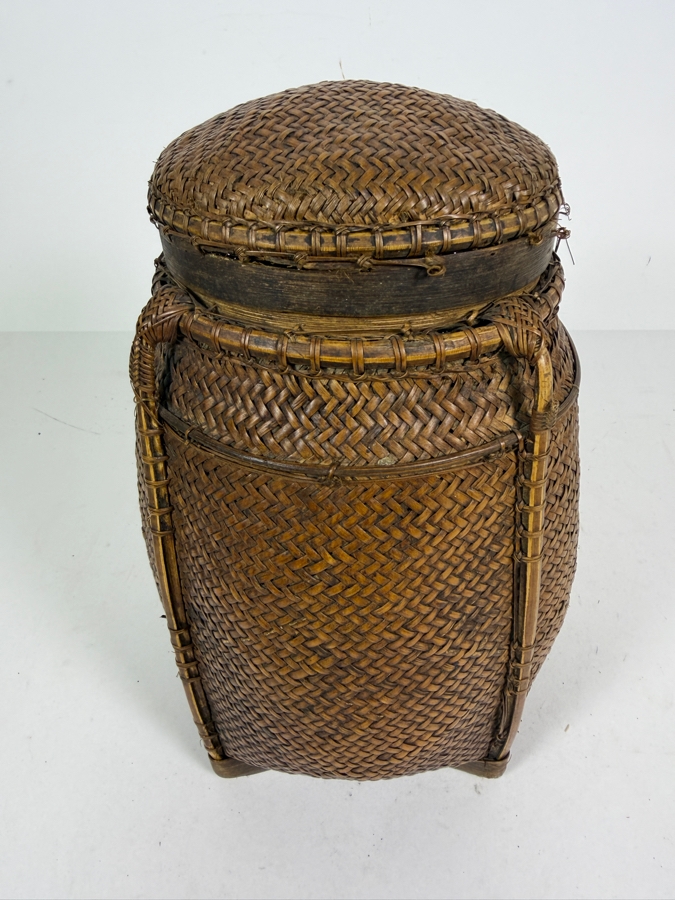 Antique Ifugao Rice Basket from the Philippines 11H
 [Photo 4]