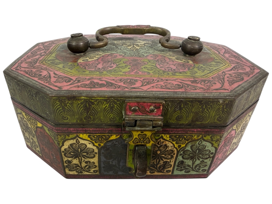 Antique Indian Octagonal Jewelry or Pandan Box from Muradabad 9W X 7D X 4H