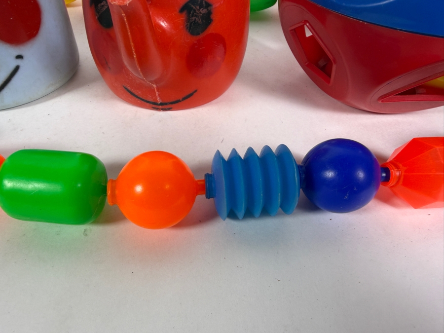  Vintage Toys Including a Tupperware Shape-O Toy and Pair of Toy Coffee and Tea Pots from Tanda Toys Plus Fisher-Price Snap-Lock Beads [Photo 5]