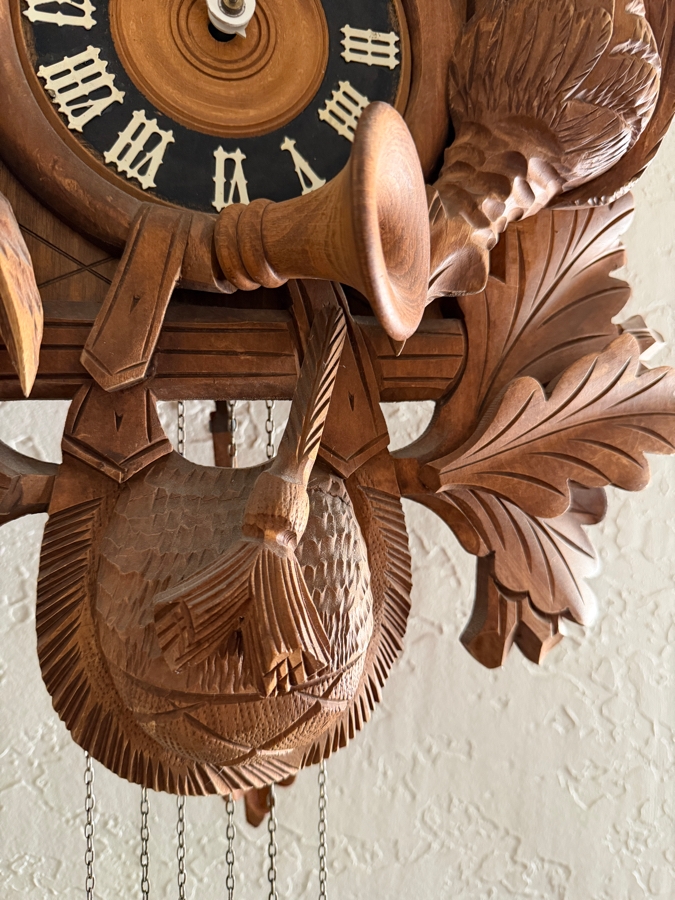 Large Vintage Black Forest Germany Wooden Hunter-Style Cuckoo Clock Working [Photo 4]
