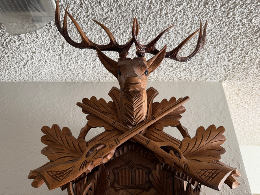 Large Vintage Black Forest Germany Wooden Hunter-Style Cuckoo Clock Working [Photo 6]