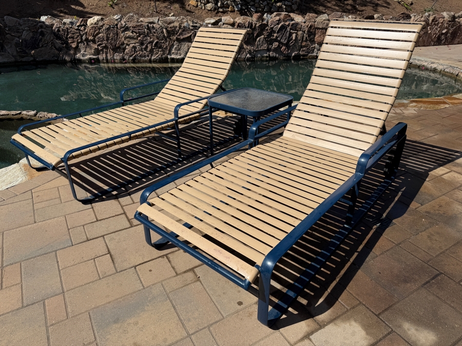Vintage Mid-Century Modern Tropitone Aluminum And Vinyl Strap Three Piece Poolside Patio Lounge Set With Glass Top Side Table 20W X 20D X 18H [Photo 2]