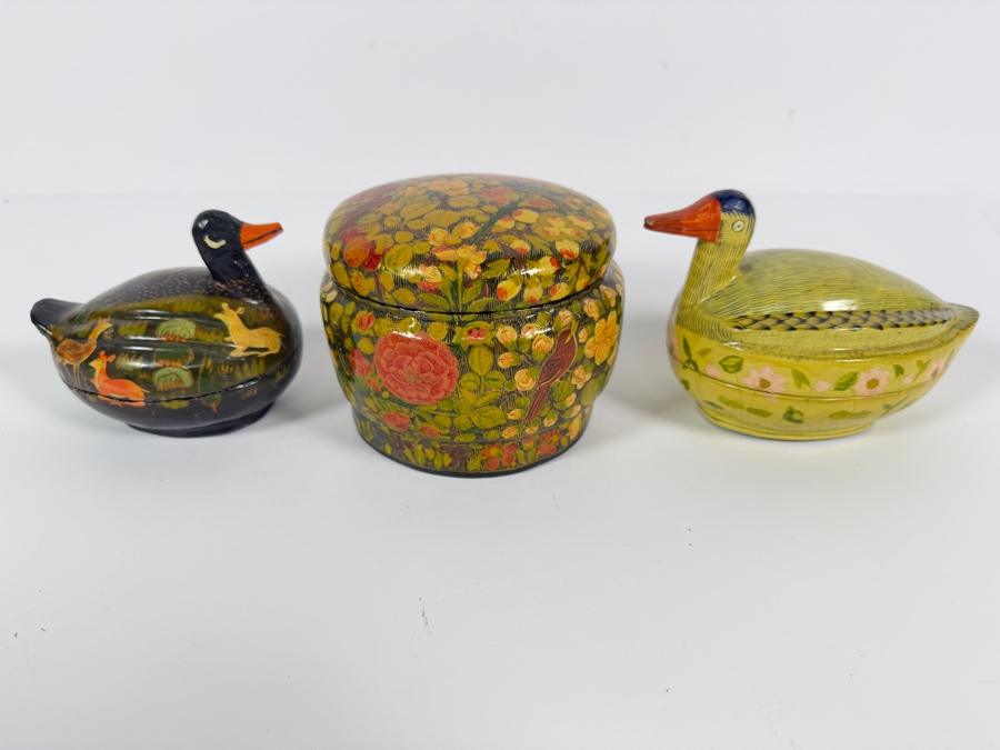 (2) Vintage Kashmiri Paper Mache Trinket Boxes in Shape of Ducks and (1) Vintage Kashmiri Paper Mache Trinket Box [Photo 3]
