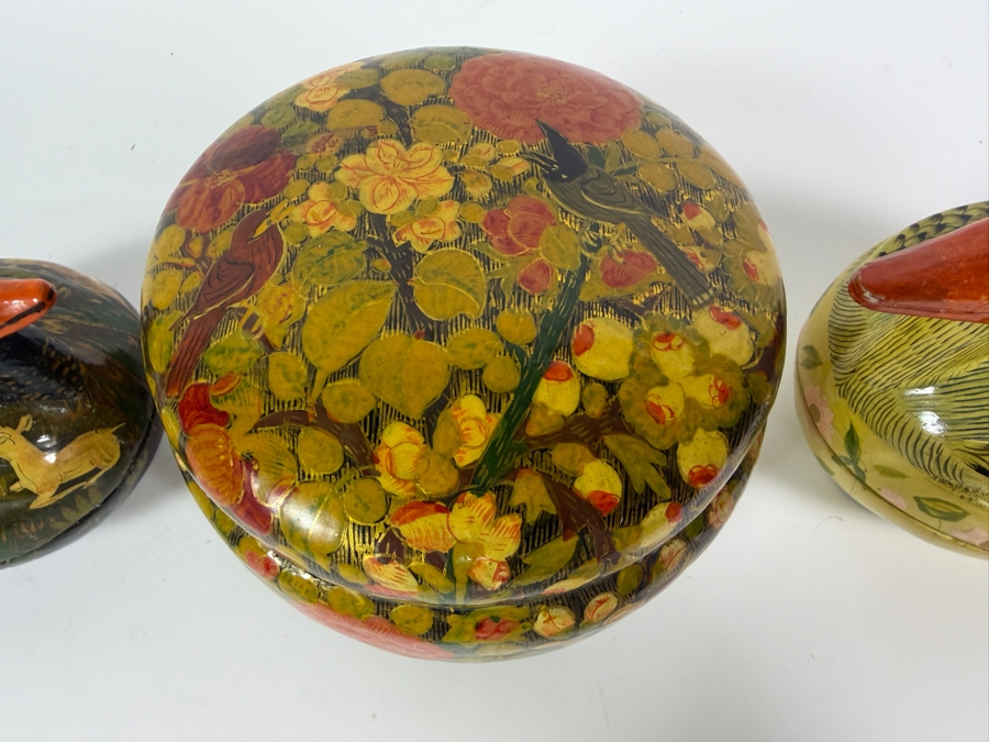 (2) Vintage Kashmiri Paper Mache Trinket Boxes in Shape of Ducks and (1) Vintage Kashmiri Paper Mache Trinket Box [Photo 5]