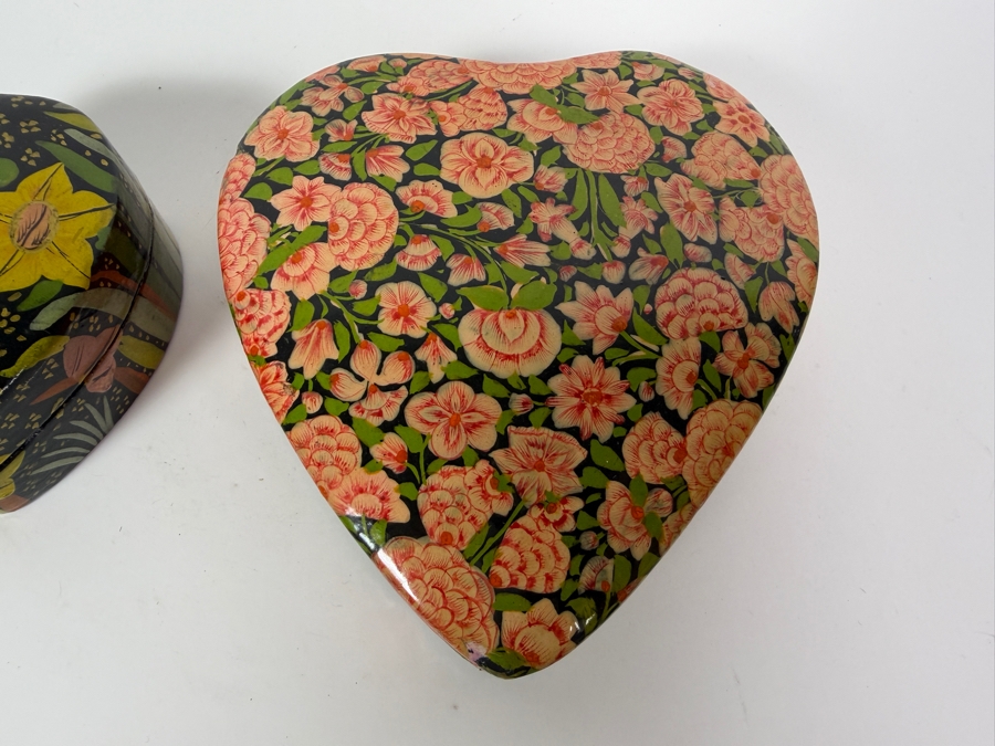 (2) Vintage Kashmiri Paper Mache Heart Shaped Trinket Boxes [Photo 3]