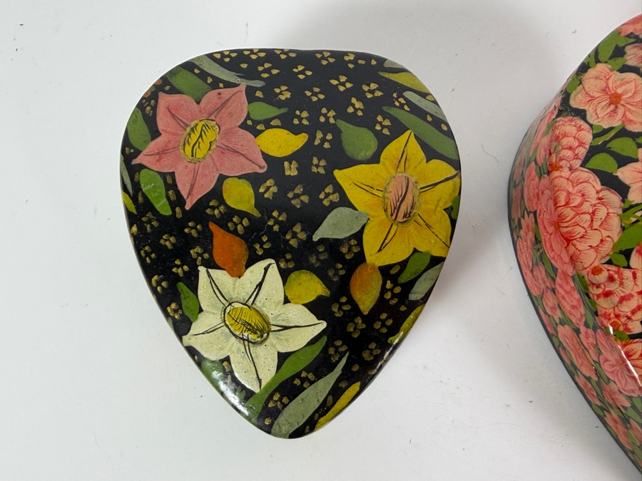 (2) Vintage Kashmiri Paper Mache Heart Shaped Trinket Boxes [Photo 6]