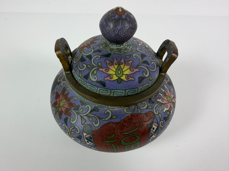 Antique Chinese Gilt Decorated Cloisonne Enamel Tri-foot Censer Signed Underneath 6.5'H Retailed for $900 [Photo 5]