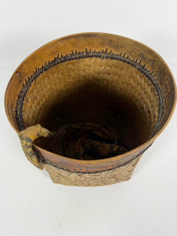 Traditional Dayak Wedding Dowry Basket from Borneo 7.75H [Photo 3]