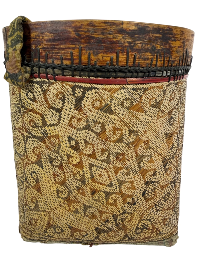 Traditional Dayak Wedding Dowry Basket from Borneo 7.75H