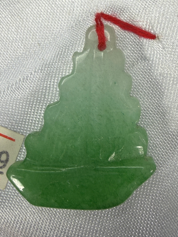 Chinese Jadeite Carved Multi Tier Pagoda Blessing Pendant [Photo 3]