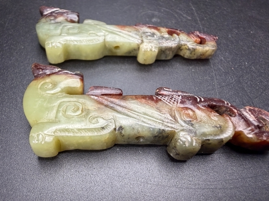 Pair Of Chinese Archaistic Han Dynasty Style Jade Carving Of Slender Recumbent Pixiu Dragons [Photo 5]