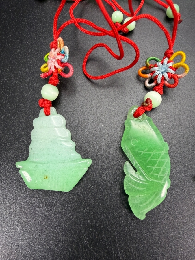 Chinese Green Hardstone Carved Double Happiness Pagoda And Fish Pendants Six Piece Collection [Photo 4]