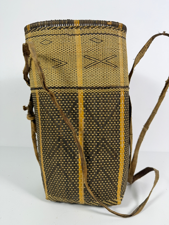 Borneo Dayak Hand Woven Rattan Kelabit Backpack Carrying Basket With Bark Straps 15'H [Photo 2]
