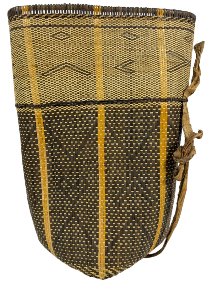 Borneo Dayak Hand Woven Rattan Kelabit Backpack Carrying Basket With Bark Straps 15'H