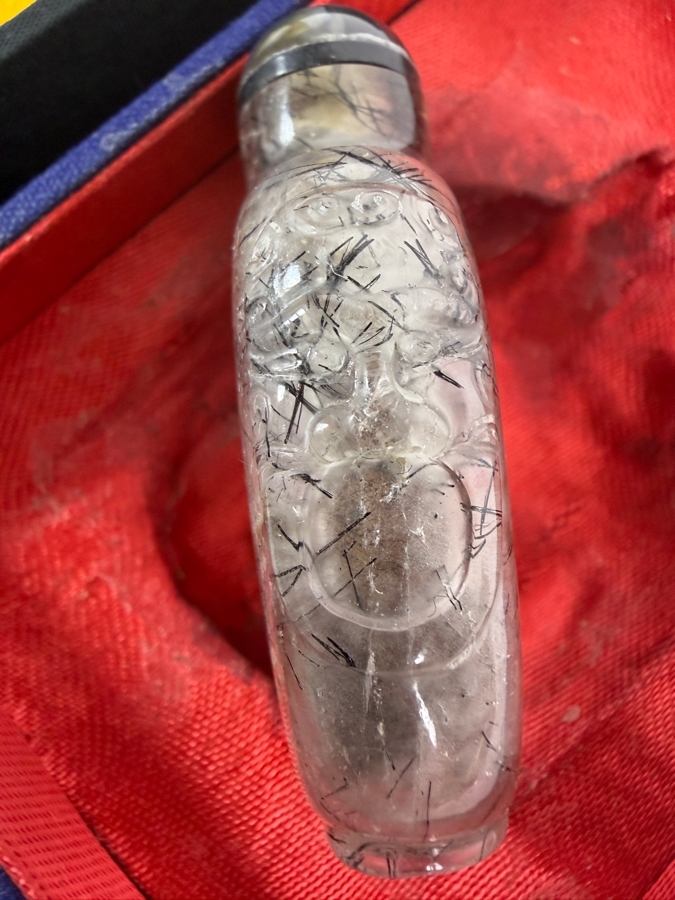 Two Boxed Chinese Snuff Bottles Including A Rutilated Hair Quartz Bottle [Photo 3]