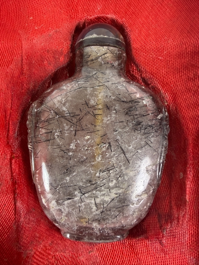 Two Boxed Chinese Snuff Bottles Including A Rutilated Hair Quartz Bottle [Photo 2]