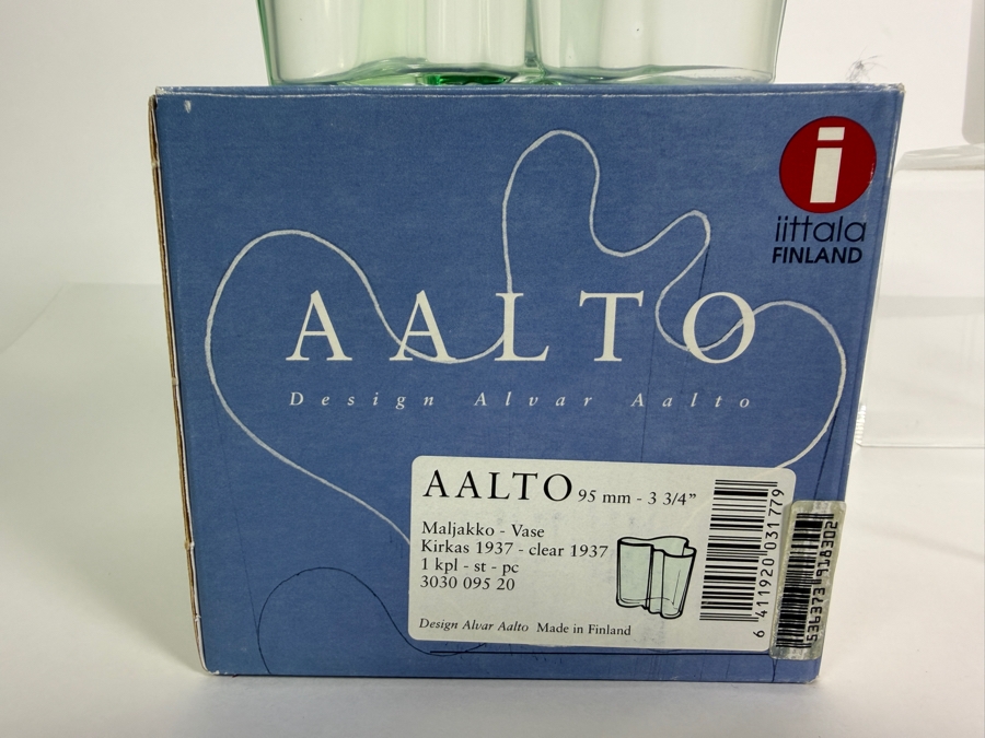 Iittala Alvar Aalto Light Green And Opal White Glass Mini Vases Two Piece Set With Box 3.75'H [Photo 7]
