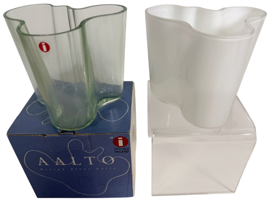 Iittala Alvar Aalto Light Green And Opal White Glass Mini Vases Two Piece Set With Box 3.75'H