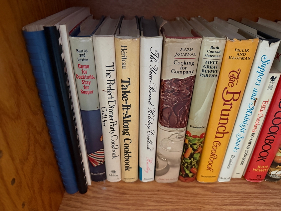 Large Collection Of Vintage Mid Century Hardcover And Spiral Bound Cookbooks Featuring Regional Local And International Recipes 50+ Volumes - See Photos [Photo 6]
