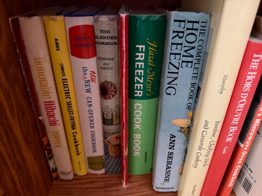Large Collection Of Vintage Mid Century Hardcover And Spiral Bound Cookbooks Featuring Regional Local And International Recipes 50+ Volumes - See Photos [Photo 10]