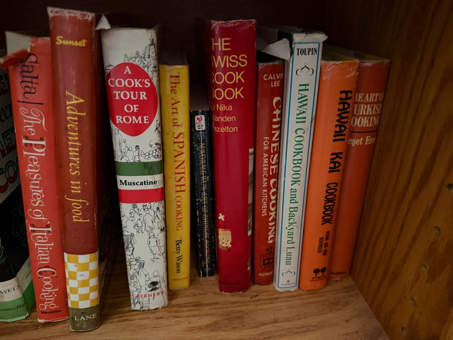 Large Collection Of Vintage Mid Century Hardcover And Spiral Bound Cookbooks Featuring Regional Local And International Recipes 50+ Volumes - See Photos [Photo 15]