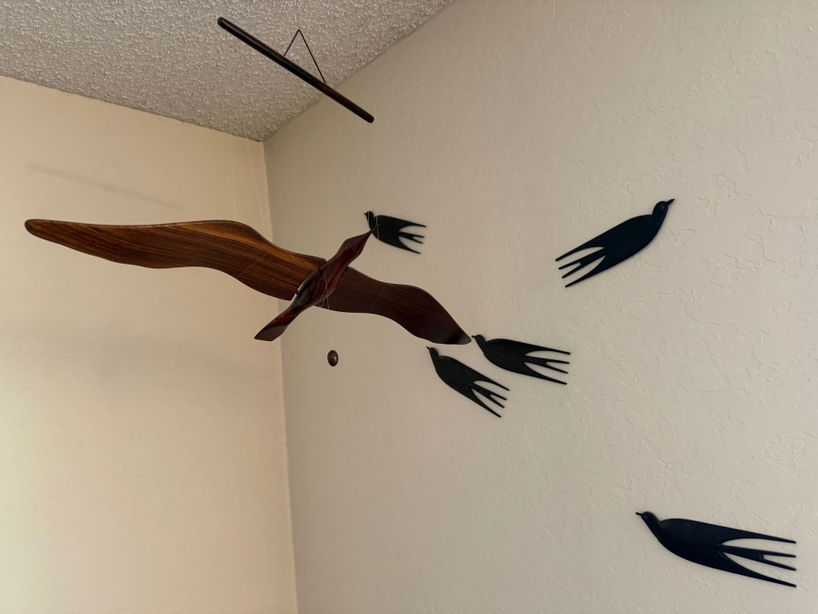 Vintage Mid-Century Modern Hanging Teak Wood Kinetic Seagull Mobile Accompanied By Four Carved Stylized Bird Swallow Silhouette Wall Plaques