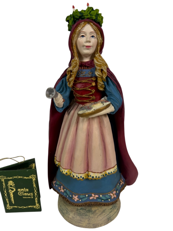 Vintage 1985 'St. Lucia' Santa Claus Limited Edition of 10,000 Figurine from the Duncan Royale 'History of Santa Claus II' Collection 11H