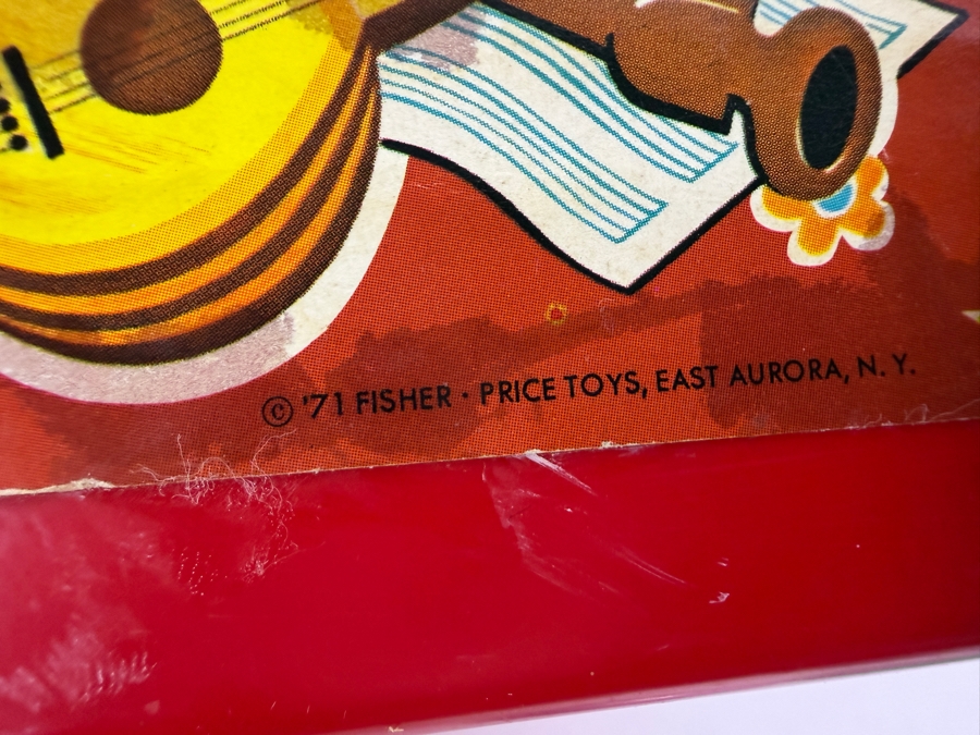 Just Added - Vintage 1971 Fisher-Price Music Box Record Player #995 with 5 Records [Photo 11]
