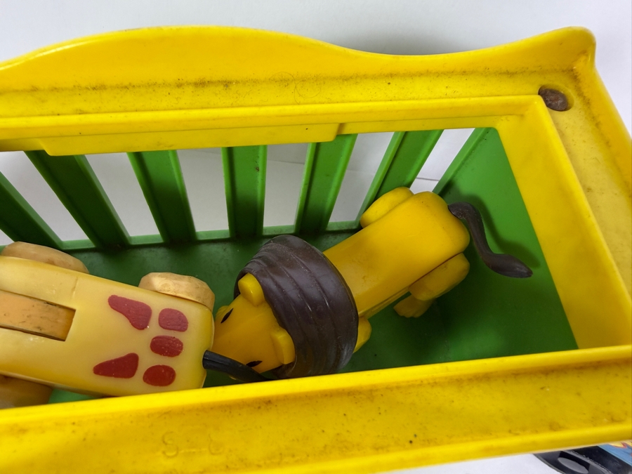 Just Added - Vintage 1973 Fisher-Price Little People Play Family Circus Train #991 [Photo 8]