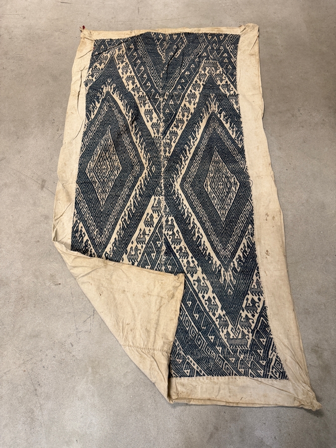 Vintage Handwoven Laotian Textile 36 X 67 [Photo 4]