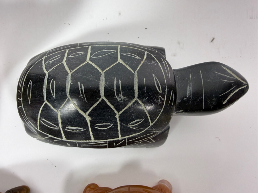 Collection Of Seven Vintage Hand Carved Semi Precious Stone And Mineral Figural Sea Turtle Sculptures Including Carnelian, Agate, Tiger Eye, Soapstone And Pipestone [Photo 8]