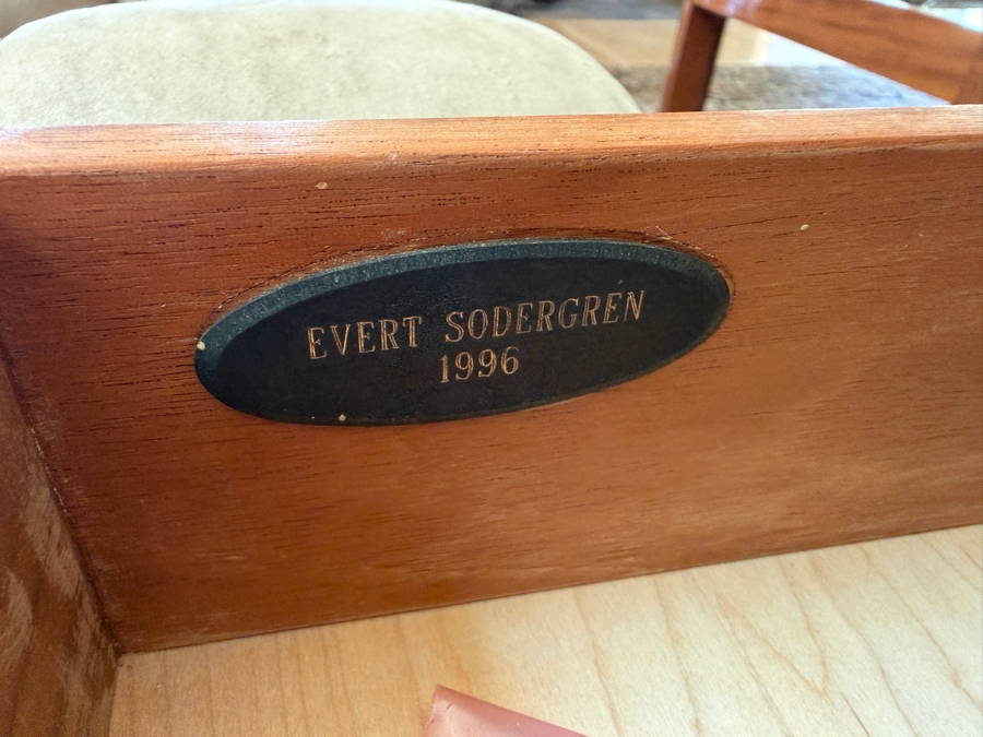 Evert Sodergren (1920–2013) Custom Burl Wood Tansu Chest Dated 1996 Handcrafted by the Renowned Pacific Northwest Master Craftsman and Studio Furniture Pioneer 34W X 20D X 25H [Photo 9]