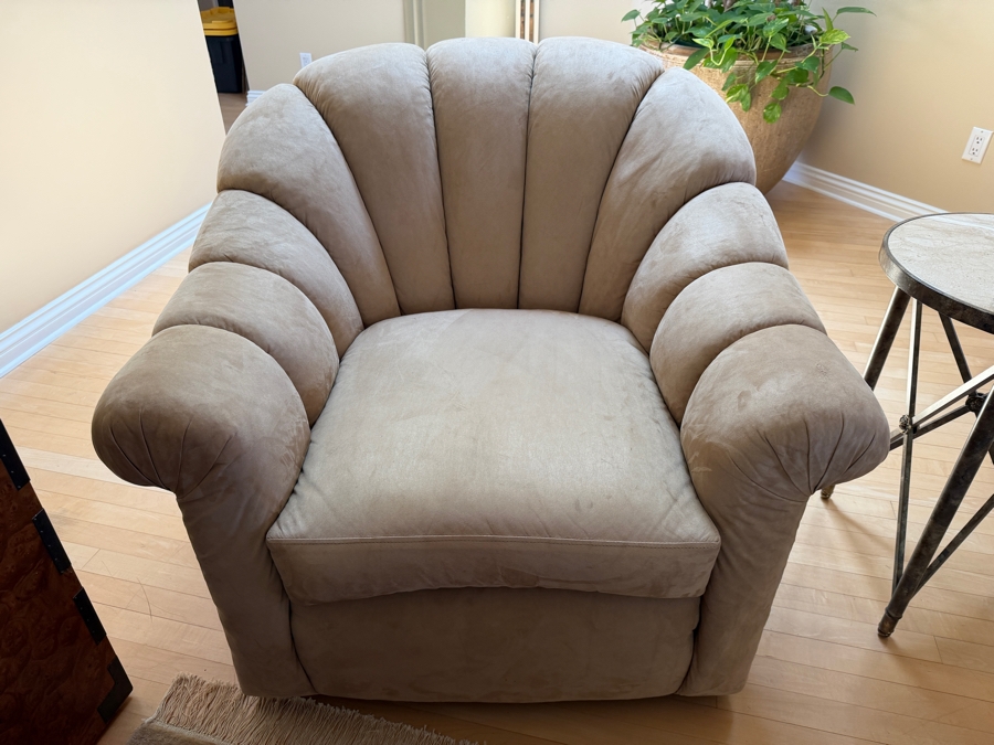 Pair of Vintage Barrel Swivel Lounge Chairs 37W X 36D X 32H (Retailed $6,000 for Pair) [Photo 4]