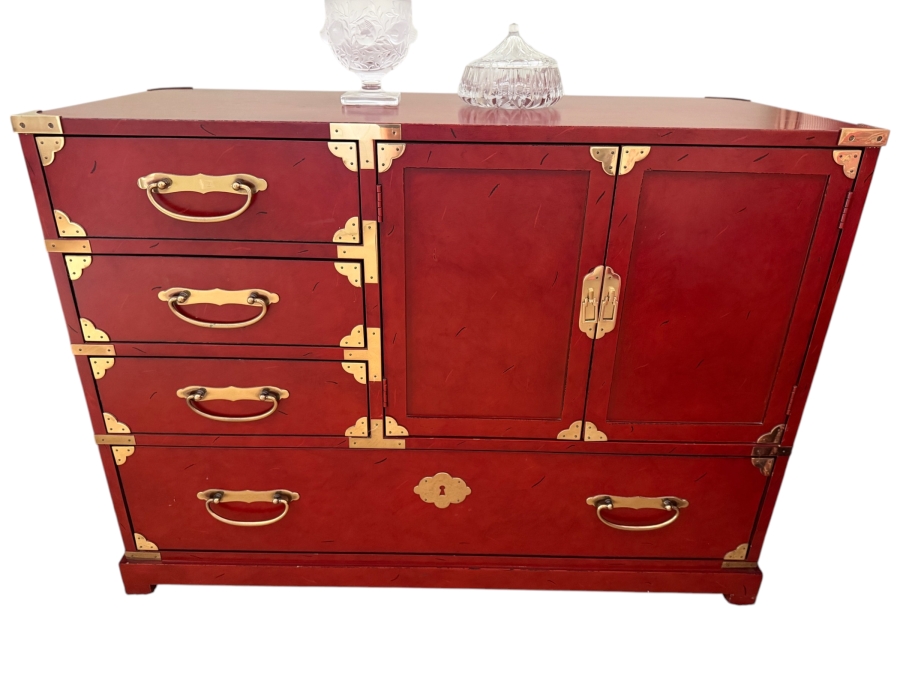Century Furniture Hollywood Regency Chinoiserie Red Lacquered Campaign Commode Chest 40'W X 17'D X 29'H