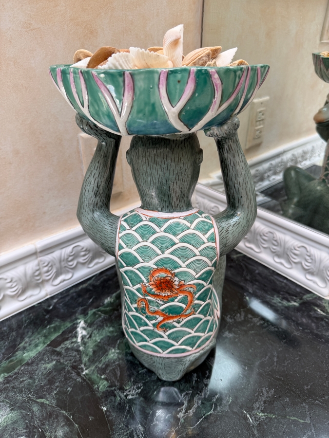 Vintage Andrea By Sadek Chinoiserie Porcelain Monkey Butler Pedestal Catchall Bowl With Shells 14'H [Photo 5]