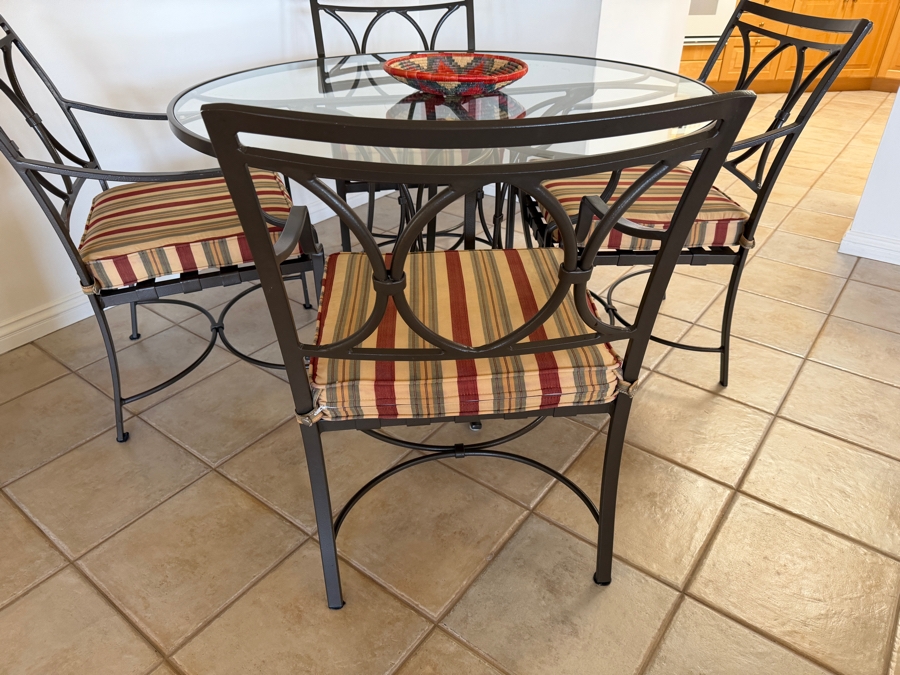 Tropitone Five-Piece Round Glass-Top Dinette Dining Set With Four Chairs and Striped Cushions 48' X 28' In Mint Condition Stored Inside [Photo 4]