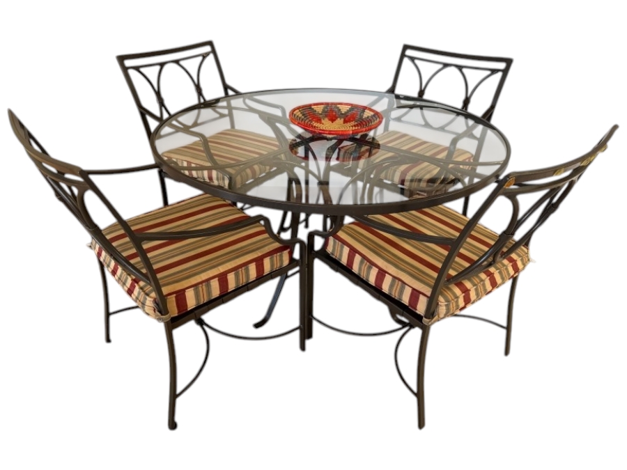 Tropitone Five-Piece Round Glass-Top Dinette Dining Set With Four Chairs and Striped Cushions 48' X 28' In Mint Condition Stored Inside
