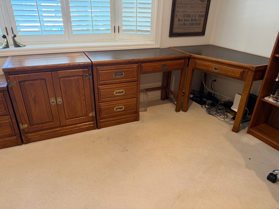 Young-Hinkle Oak Three-Piece Campaign Modular Desk and Credenza Office Suite - See Photos For Dimensions [Photo 2]