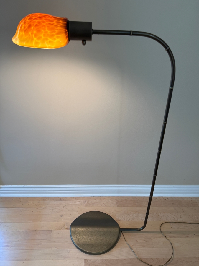 Morrison Custom Lighting Hand-blown Glass Tortoise Shell Shade with Metal Base Floor Lamp 44.5'H Retailed for $1,015 [Photo 7]