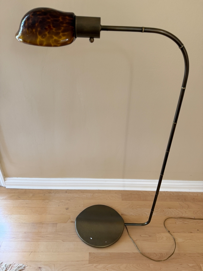 Morrison Custom Lighting Hand-blown Glass Tortoise Shell Shade with Metal Base Floor Lamp 44.5'H Retailed for $1,015 [Photo 4]