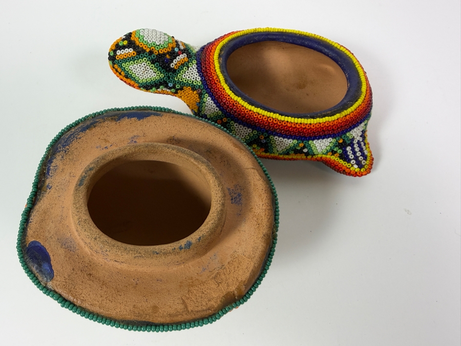 Mexican Wixárika Huichol Hand-Beaded Terracotta Turtle Lidded Trinket Box 5'L [Photo 6]