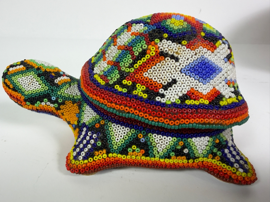 Mexican Wixárika Huichol Hand-Beaded Terracotta Turtle Lidded Trinket Box 5'L [Photo 5]
