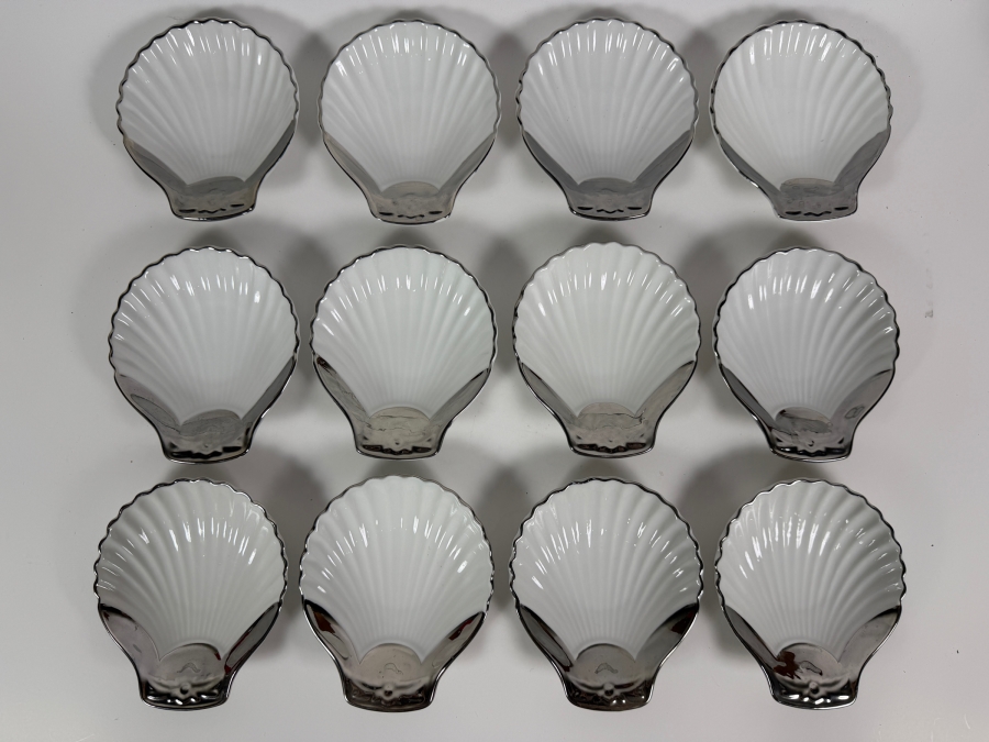 Set Of Twelve Royal Worcester Fireproof Porcelain Scallop Shell Ramekins 4' X 5' [Photo 2]