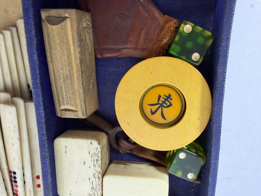 Vintage Hand Carved Bone And Bamboo Mahjong Set In Original Fitted Leather Case With 1948 National Mah Jongg League Rules Booklet [Photo 15]
