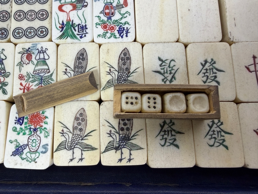 Vintage Hand Carved Bone And Bamboo Mahjong Set In Original Fitted Leather Case With 1948 National Mah Jongg League Rules Booklet [Photo 16]