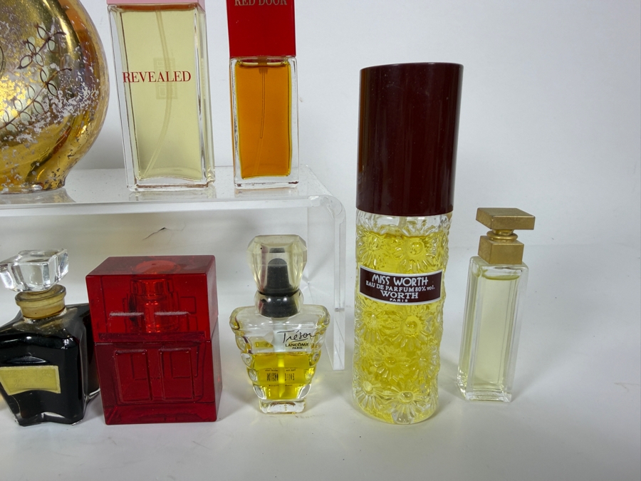 Vintage Estate Lot of Fourteen Assorted Commercial Women Fragrance and Miniature Perfume Bottles Including Elizabeth Arden Red Door True Love and Worth [Photo 5]