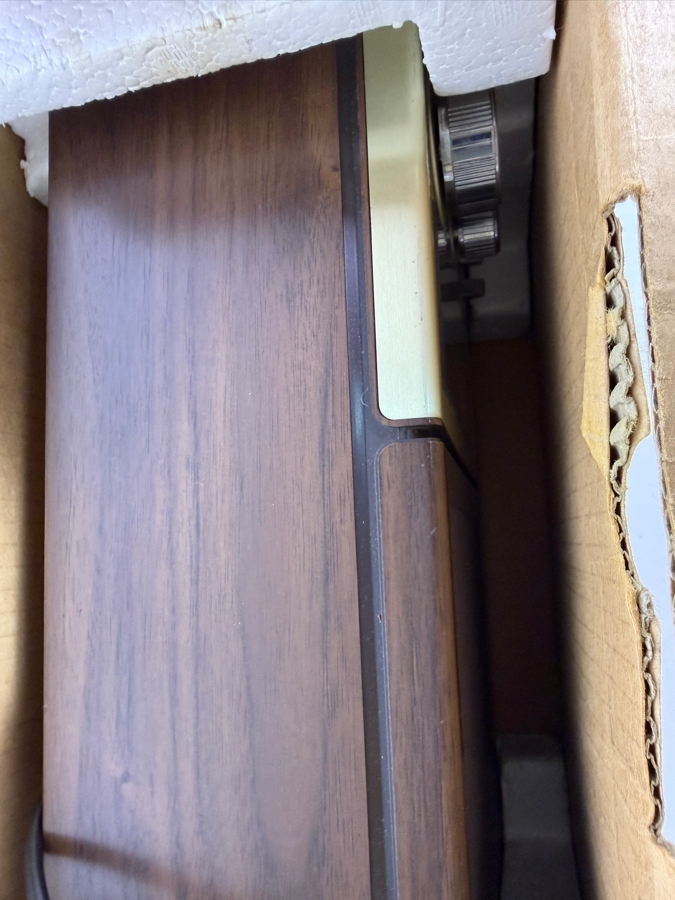 Vintage Panasonic RE 6280 FM AM Table Radio In Original Box [Photo 4]