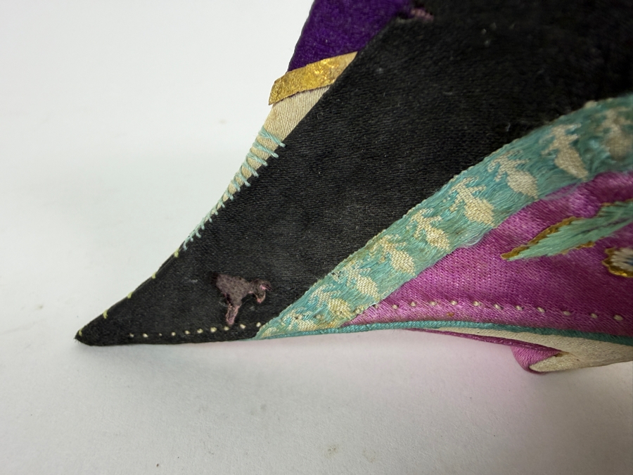 Just Added - Antique Chinese Qing Dynasty Lotus Shoes for Bound Feet 4.5'L [Photo 6]